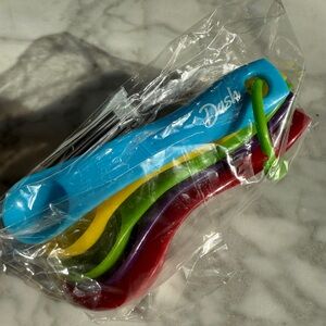 Dash Colorful Measuring Spoons Set